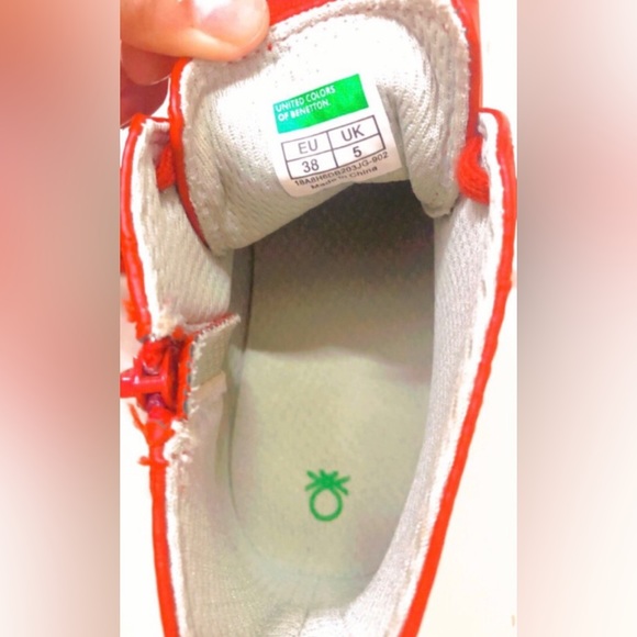 Unused, Red Sneakers from United Colors Of Benetton, These are absolutely New! - Picture 4 of 4